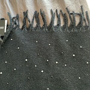 NWT super soft scarf